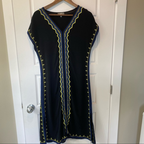 Neiman Marcus V Neck Embroidered Midi Dress - Picture 4 of 8